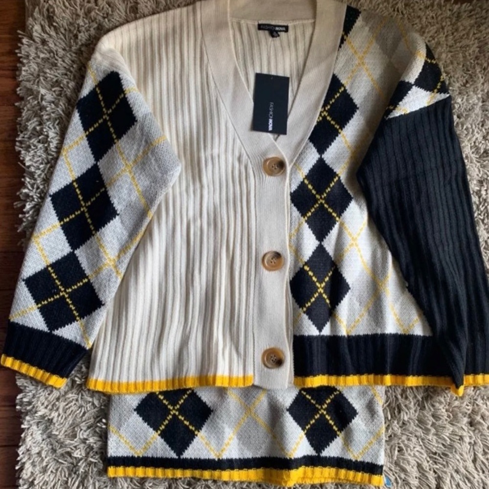 2 piece set - Picture 2 of 3